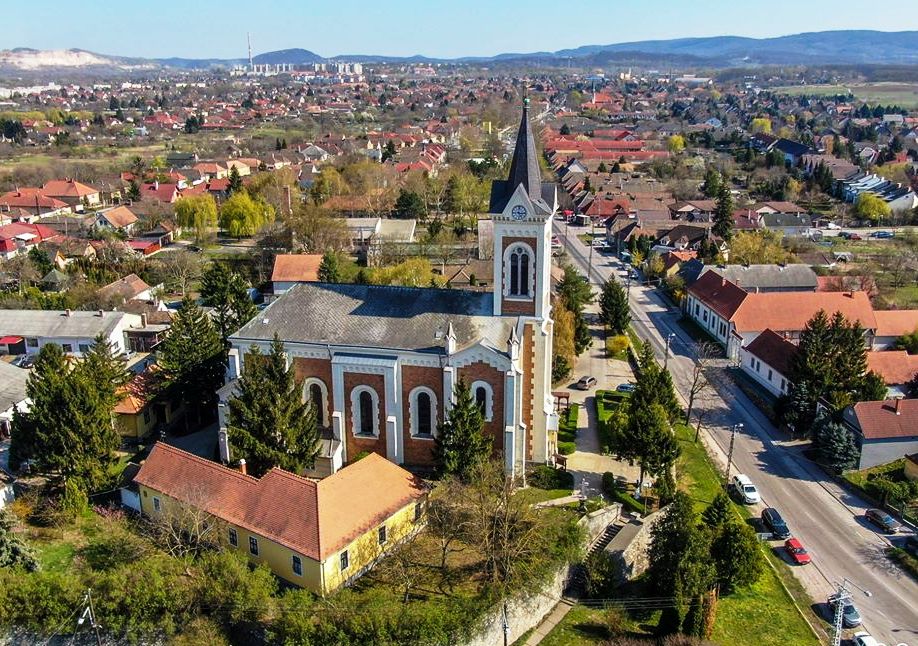 1885-ben épült Szent Mihály templom