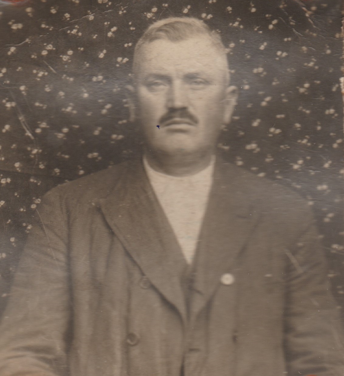 Irásomat Harasta Imre nagyapám emlékére ajánlom,( Bánhida utolsó falusi törvénybírója) 