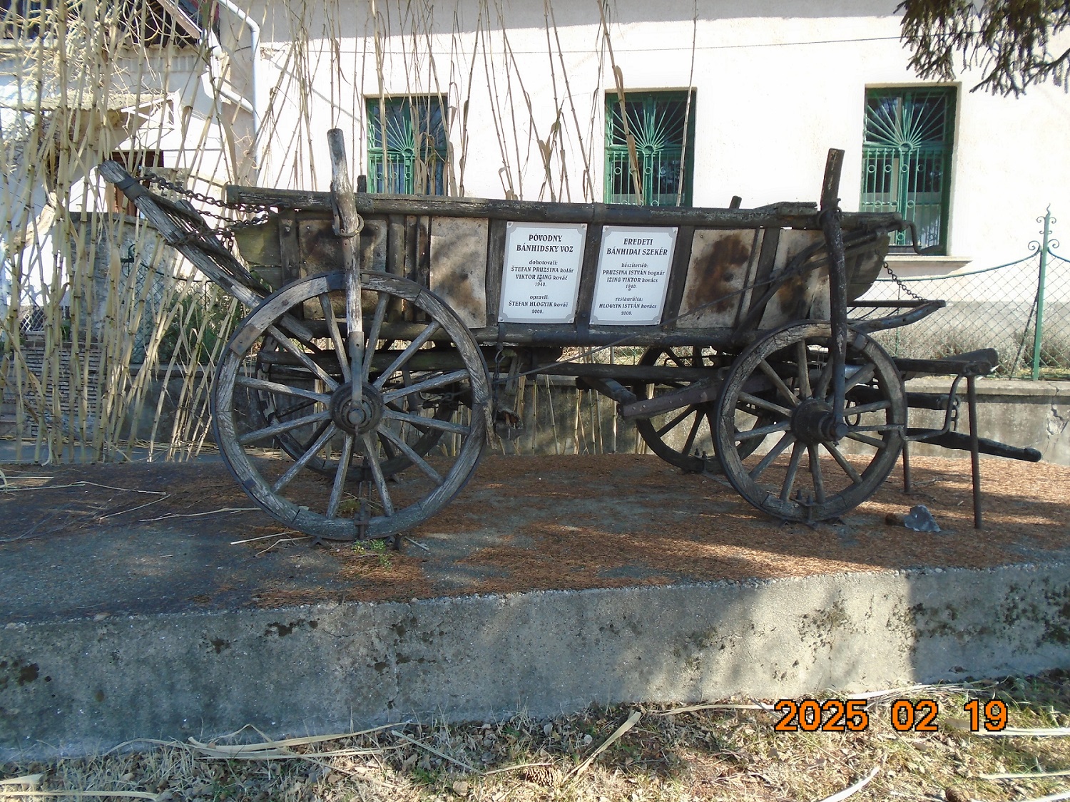 Bánhidai szekér a Szlovák Ház előtt.